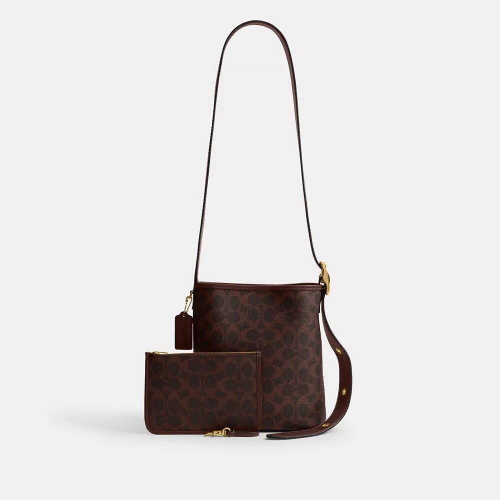 Geantă Bleecker Bucket 21 din Signature Canvas