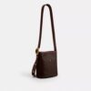 Geantă Bleecker Bucket 21 din Signature Canvas