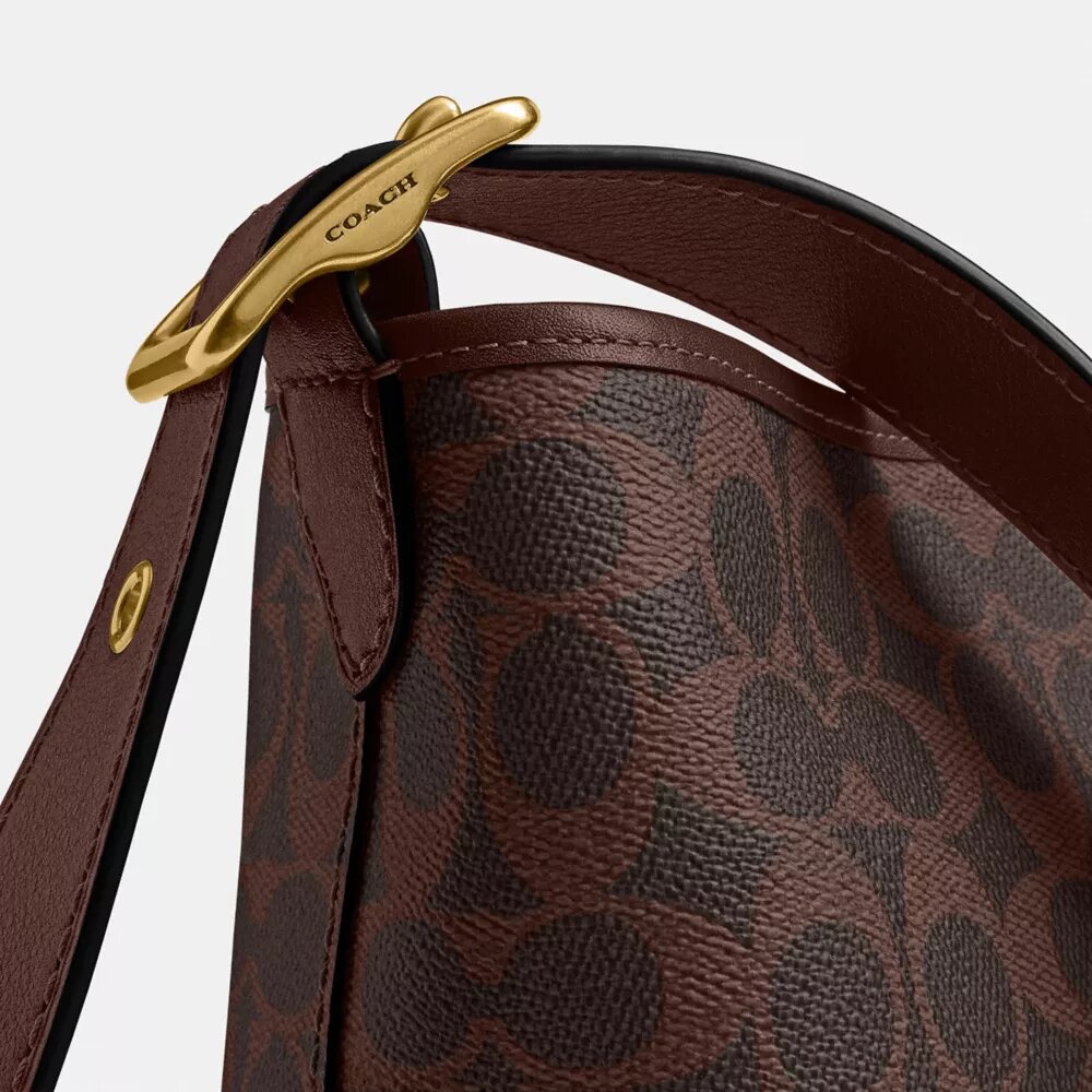 Geantă Bleecker Bucket 21 din Signature Canvas