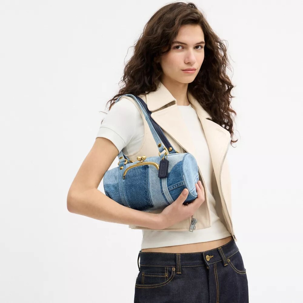 Geantă cilindrică Kisslock 28 din denim reciclat