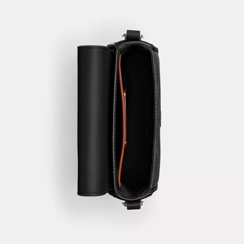 Geantă crossbody cu clapă și curea transversală din Signature Canvas