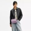 Geantă crossbody Klare din piele semnătură