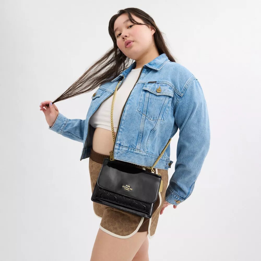 Geantă crossbody Klare din piele semnătură