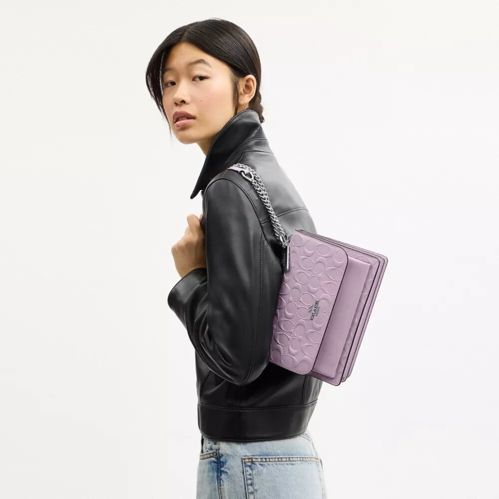 Geantă crossbody Klare din piele semnătură
