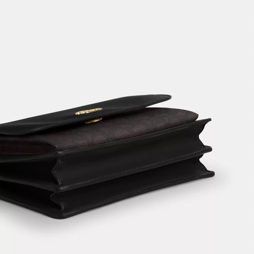 Geantă crossbody Klare din Signature Canvas