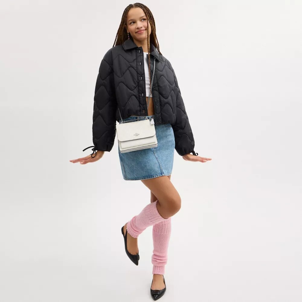 Geantă crossbody Klare din Signature Canvas