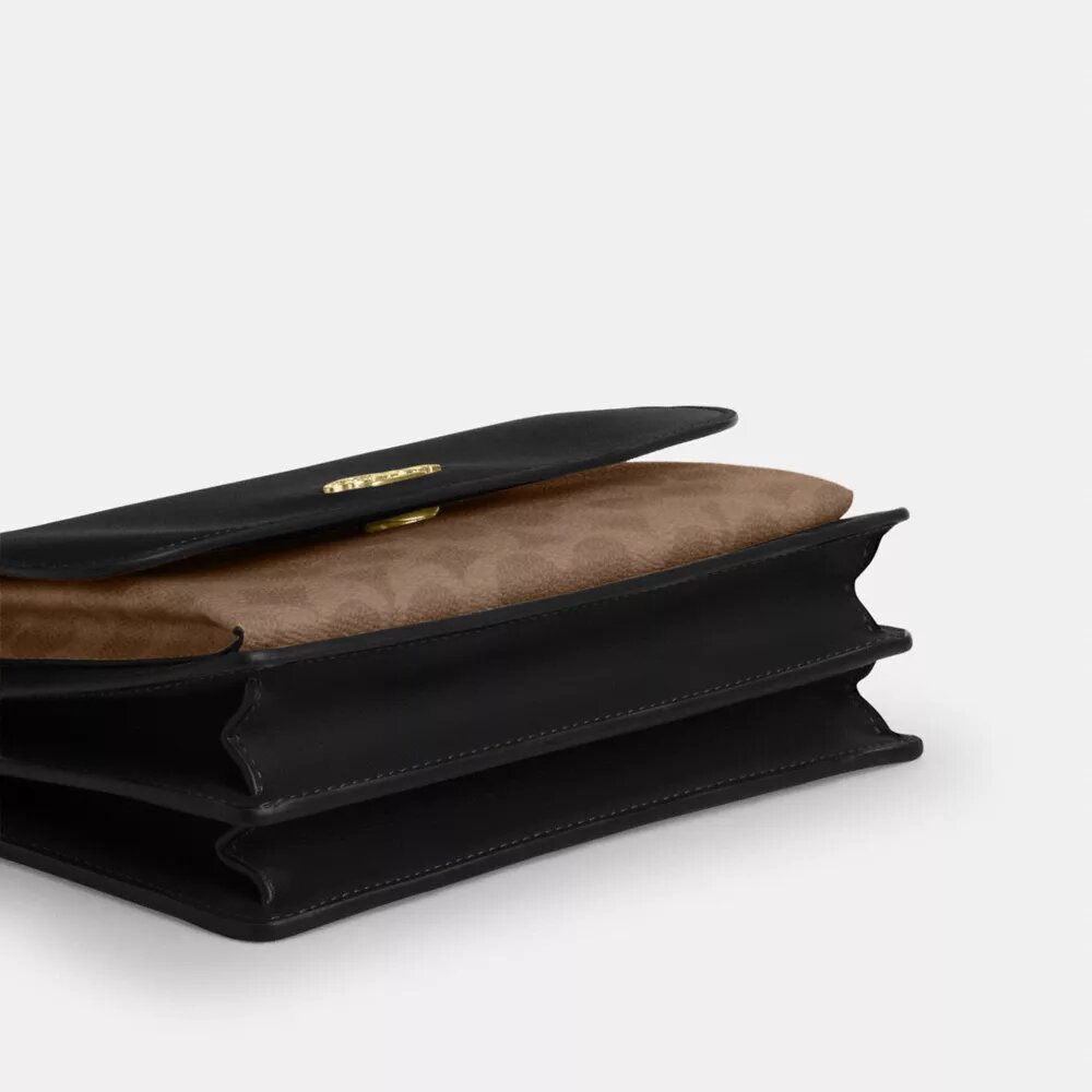 Geantă crossbody Klare din Signature Canvas