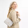 Geantă crossbody Klare din Signature Canvas