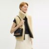 Geantă crossbody Klare din Signature Canvas