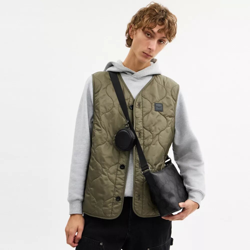 Geantă crossbody mică „Finn” cu buzunar detașabil, din pânză „Signature Canvas”