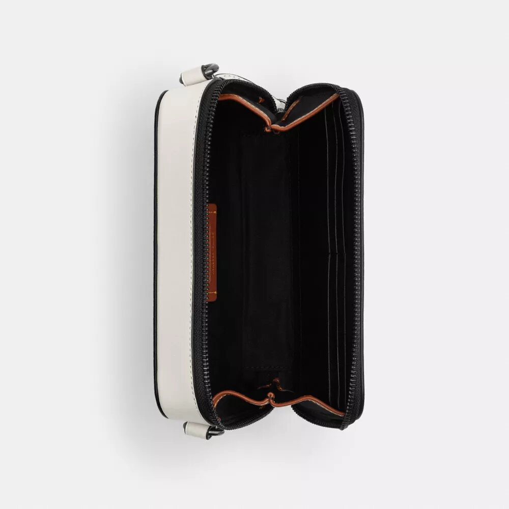 Geantă crossbody subțire Charter din Signature Canvas