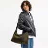 Geantă Leo Crossbody din nailon semnătura