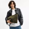 Geantă Leo Crossbody din nailon semnătura