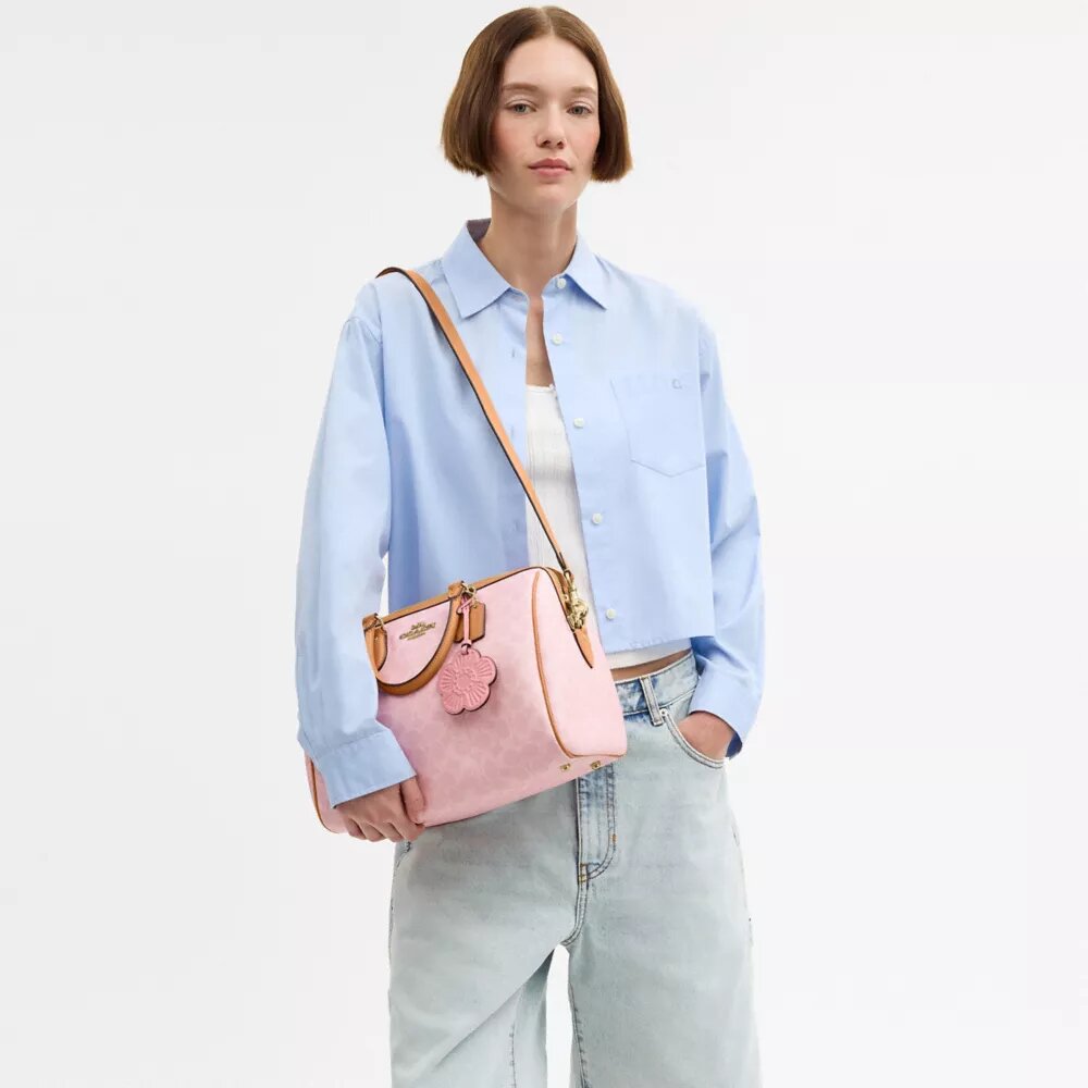 Geantă mare de tip satchel Rowan din Signature Canvas cu pandantive