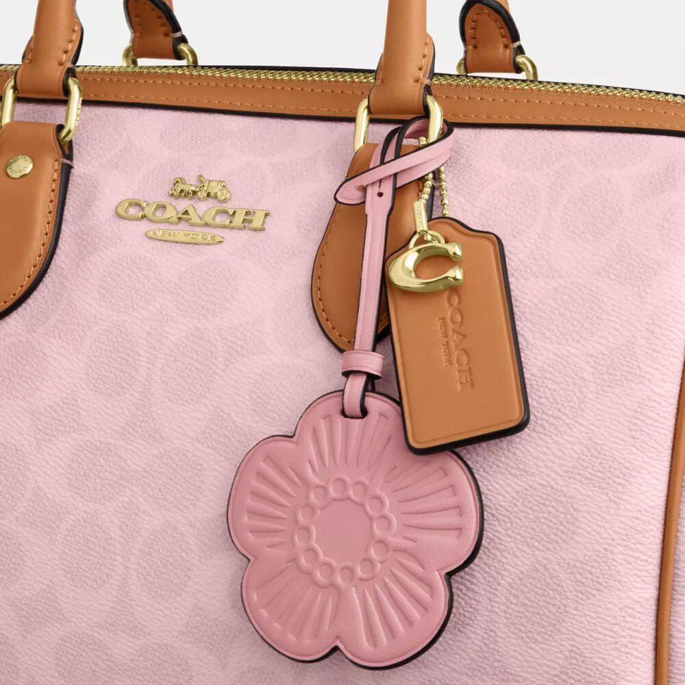 Geantă mare de tip satchel Rowan din Signature Canvas cu pandantive