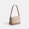 Geantă mini Carey crossbody din Signature Canvas