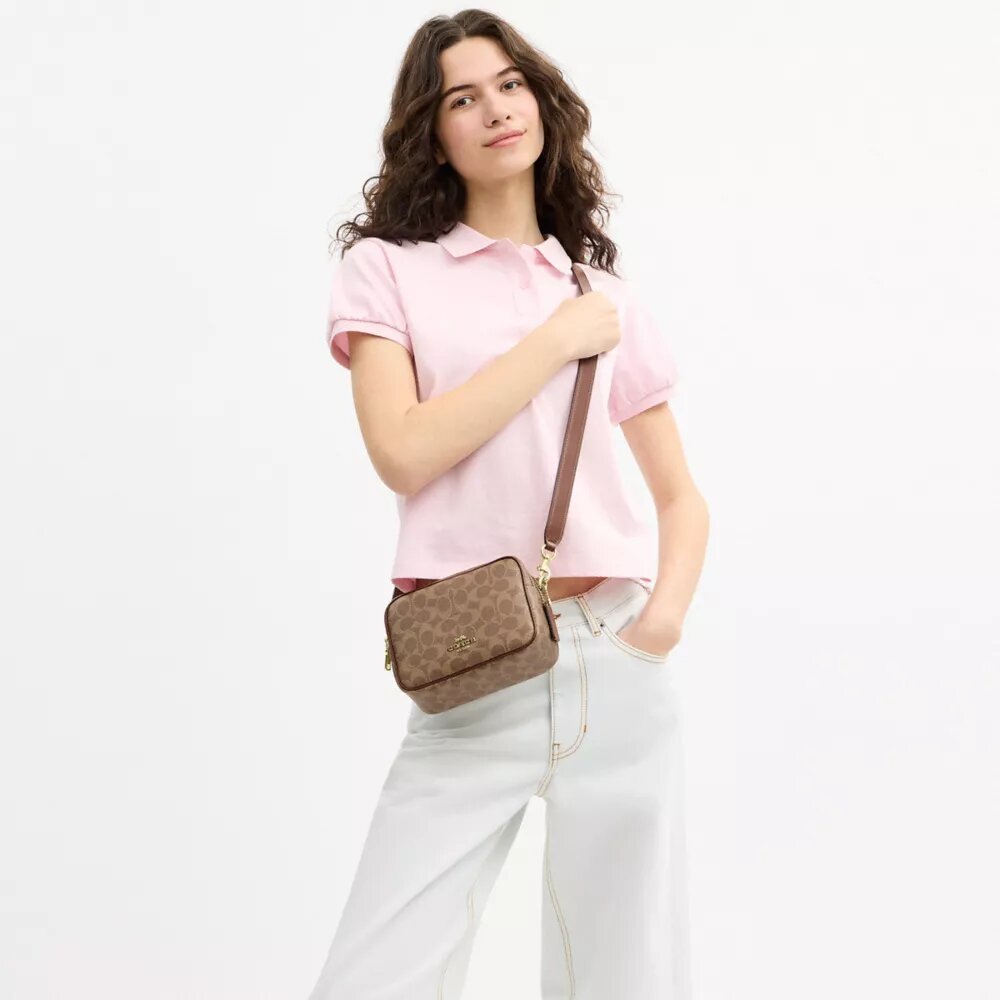 Geantă mini Carey crossbody din Signature Canvas