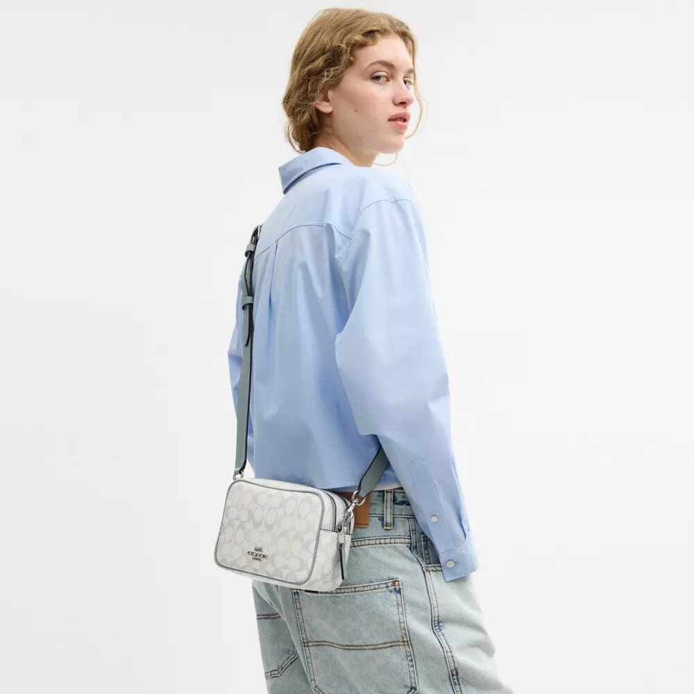 Geantă mini Carey crossbody din Signature Canvas