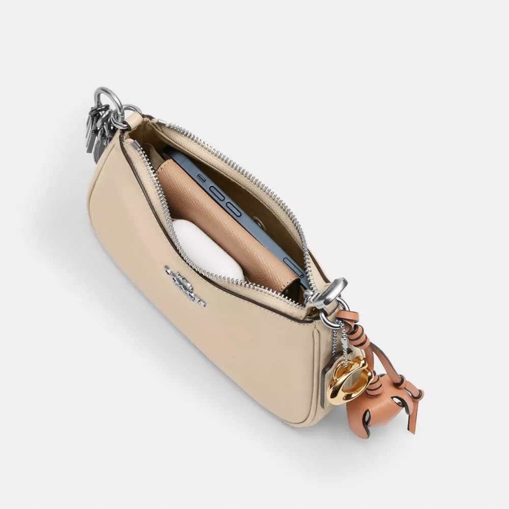 Geantă mini crossbody Teri cu pandantive