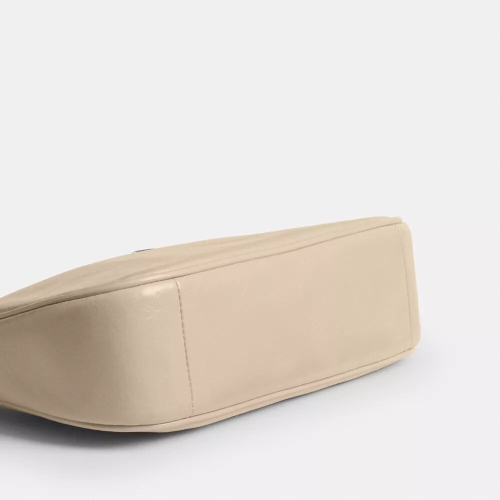 Geantă mini crossbody Teri cu pandantive
