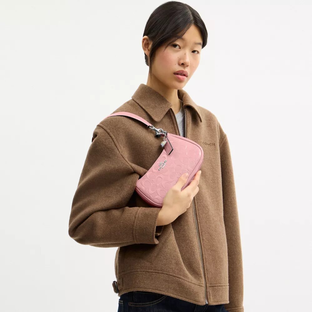 Geantă mini crossbody Teri din piele semnătură cu pandantiv în formă de inimă