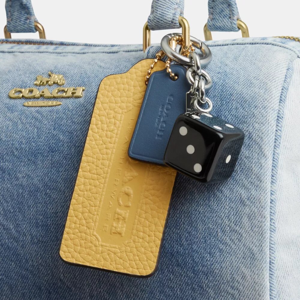 Geantă tip satchel Rowan din denim „Loved” cu pandantive pentru genți