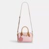 Geantă tip satchel Rowan din Signature Canvas cu pandantive