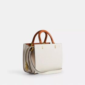 Geanta Disney X Coach Rogue 25 cu Mickey Mouse