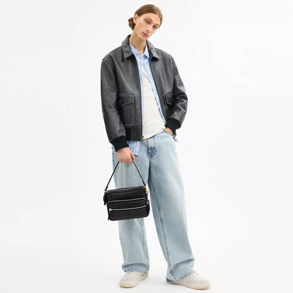 Gență crossbody Dakota din Signature Canvas