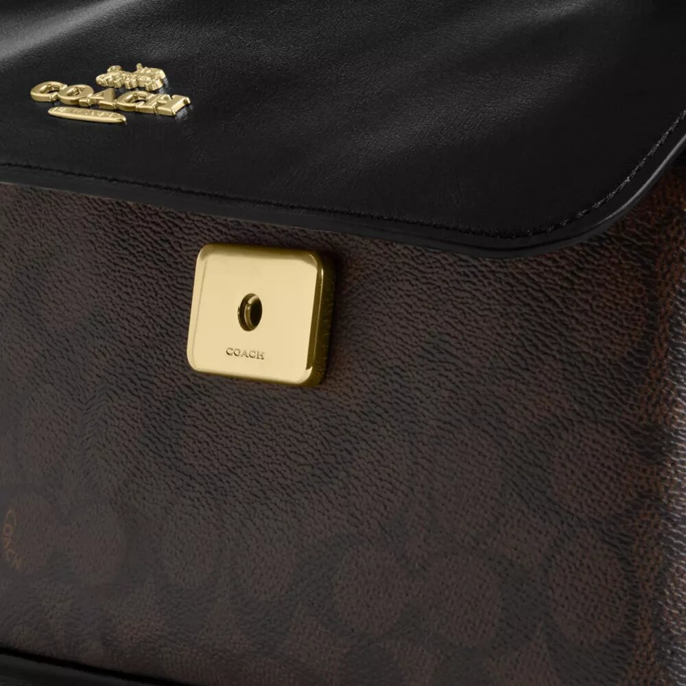 Gență crossbody Elodie din Signature Canvas