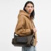 Gență crossbody Finn cu buzunare, din Signature Canvas