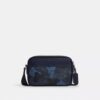 Gență crossbody Graham cu imprimeu camuflaj caracteristic