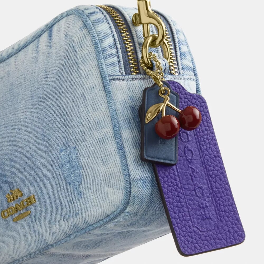 Gență mini Carey de purtat pe umăr din denim „Loved” cu pandantive