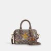 Gență mini Rowan cu curea transversală, din jacquard caracteristic cu broderie florală