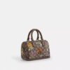 Gență mini Rowan cu curea transversală, din jacquard caracteristic cu broderie florală