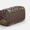 Gență mini Rowan cu curea transversală, din jacquard caracteristic cu broderie florală