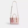 Gența Mollie Tote de 25 in din Signature Canvas cu pandantive