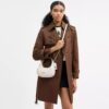 Genți crossbody Carmen mini cu curea transversală și nituri în formă de inimă