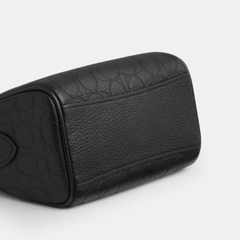Genți crossbody mini Rowan din piele semnătură