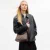 Genți de umăr Juliet 25 în model Jacquard semnătura