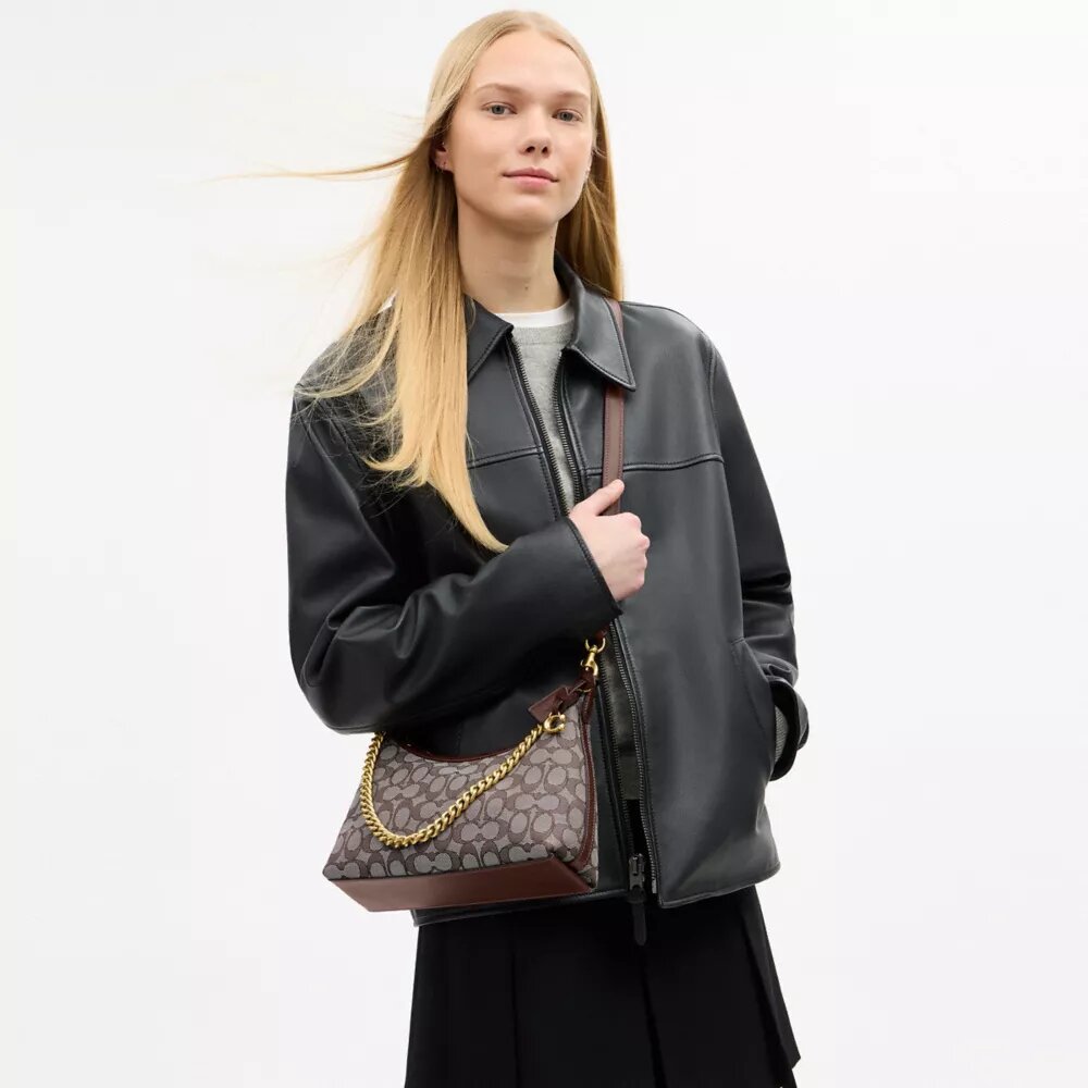 Genți de umăr Juliet 25 în model Jacquard semnătura