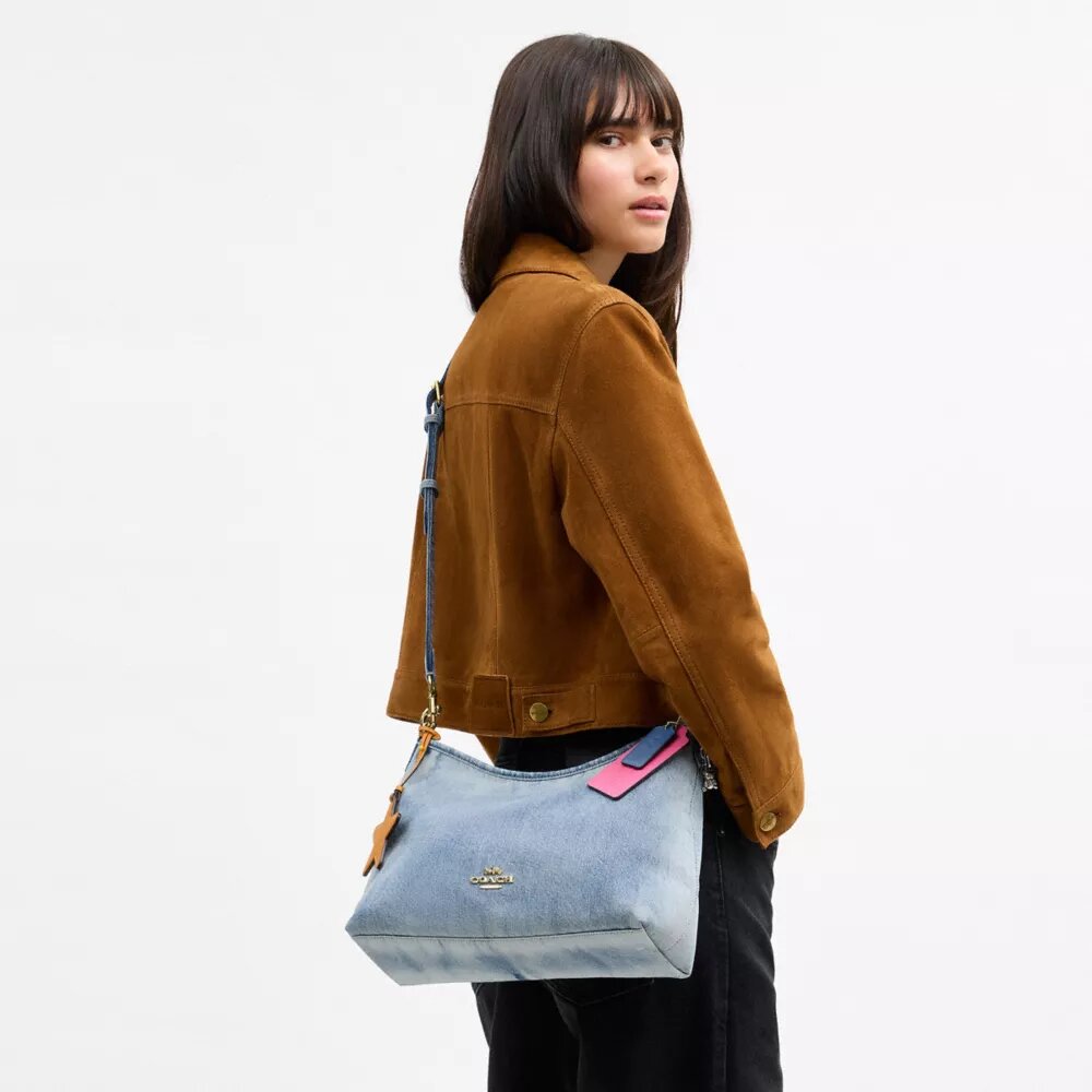 Genți de umăr Laurel din denim „Loved” cu pandantive