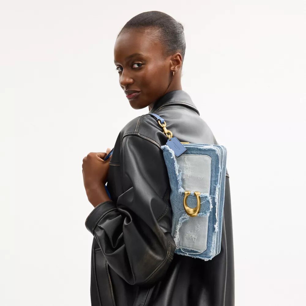 Genți de umăr Tabby 26 cu patchwork din denim reciclat