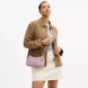 Genți de umăr Teri cu matlasare
