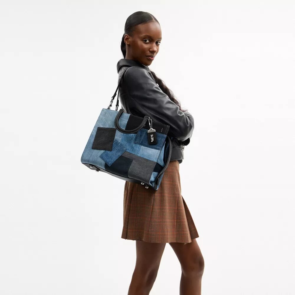 Genți Rogue cu patchwork din denim reciclat