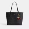 Genți Tote din Signature Canvas