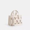 Genți Tote Disney X Coach Cargo 26 cu Mickey Mouse, din pânză de bumbac regenerativ