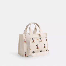 Genți Tote Disney X Coach Cargo 26 cu Mickey Mouse, din pânză de bumbac regenerativ
