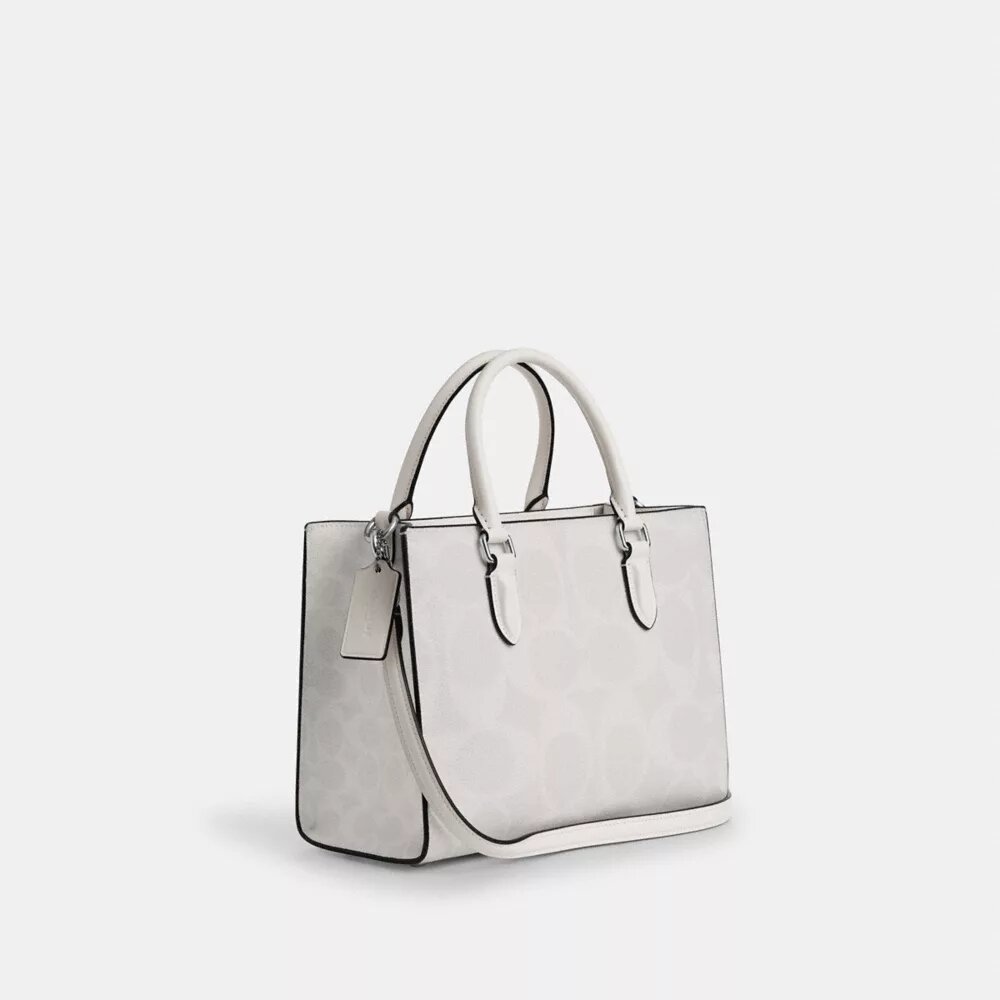 Genți Tote Maggie din Signature Canvas