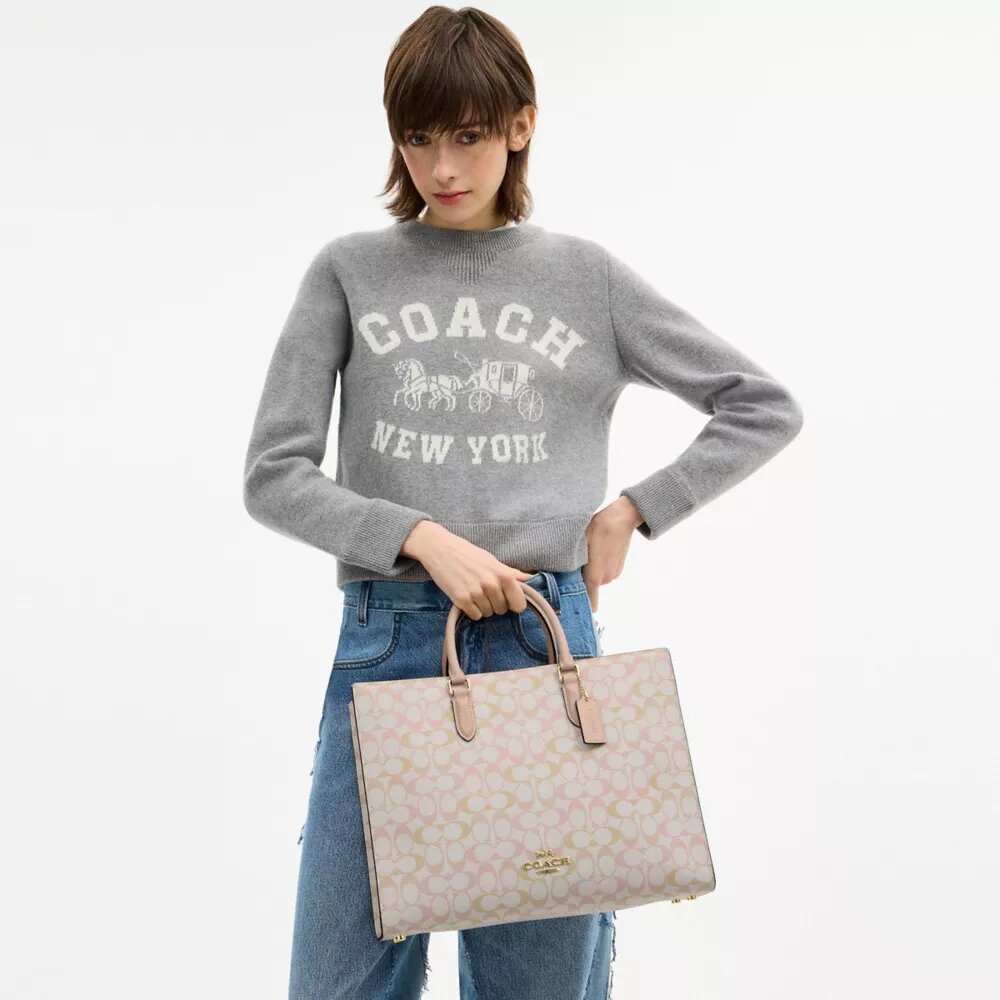 Genți Tote Maggie din Signature Canvas